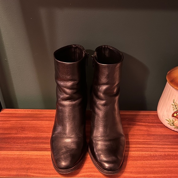 Lucky Brand Heel Ankle Boot - Picture 5 of 9